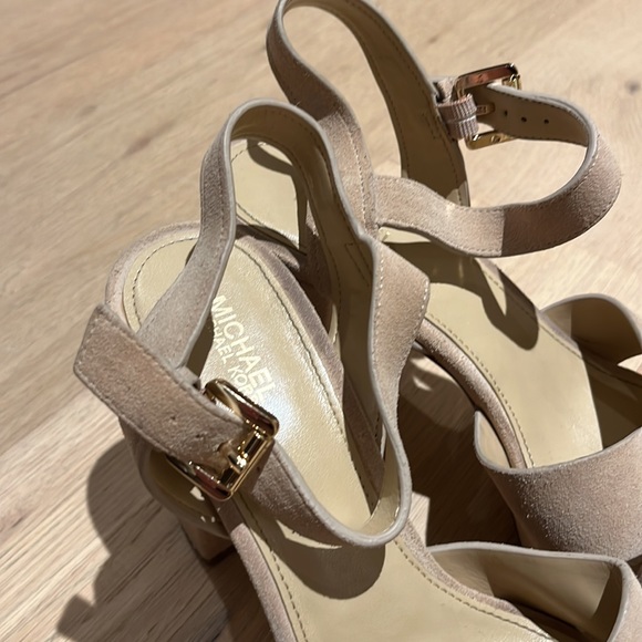 Michael Kors Sandals (size 6.5) - Picture 6 of 7